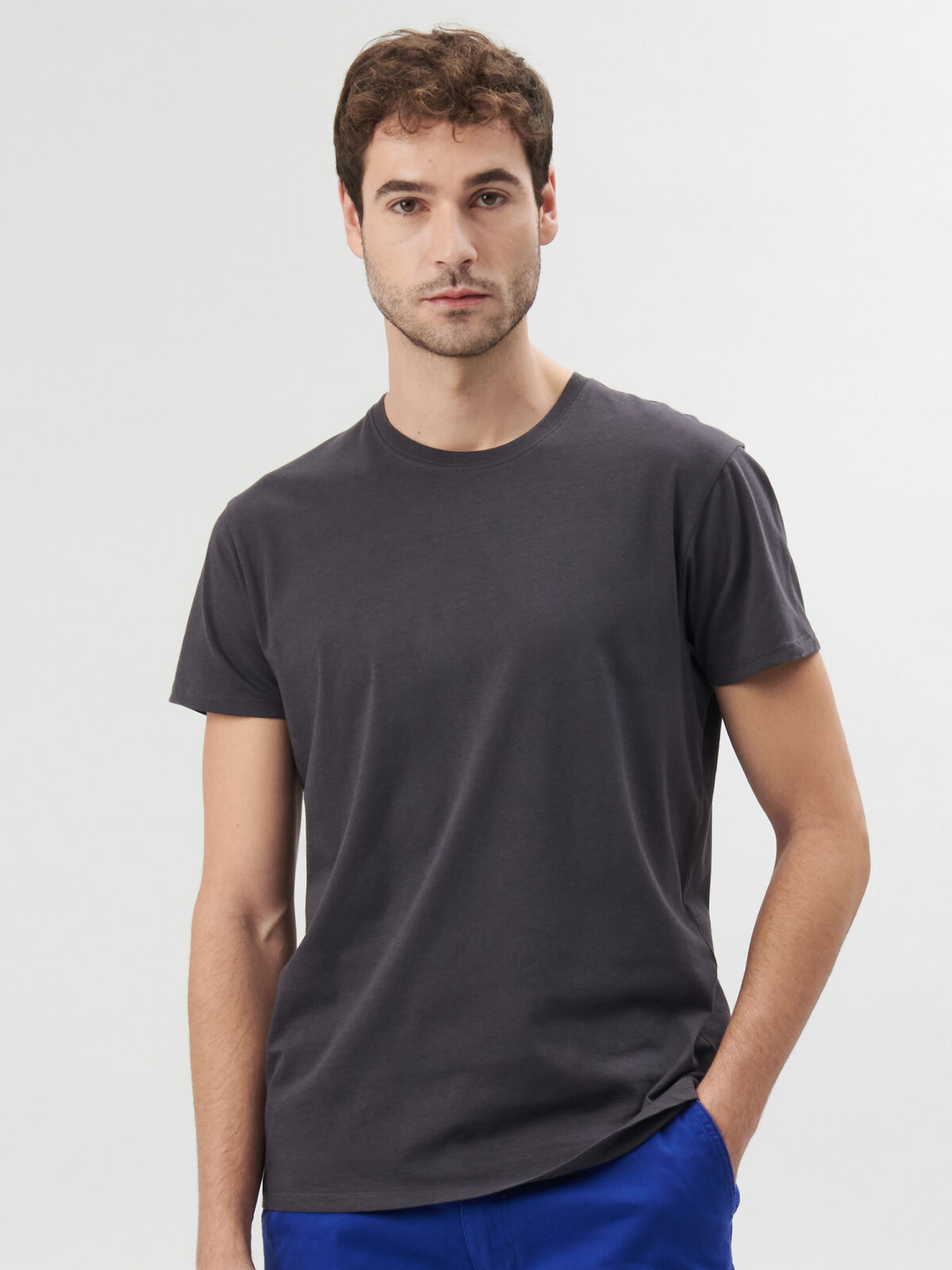 Strike Unisex-T-Shirt