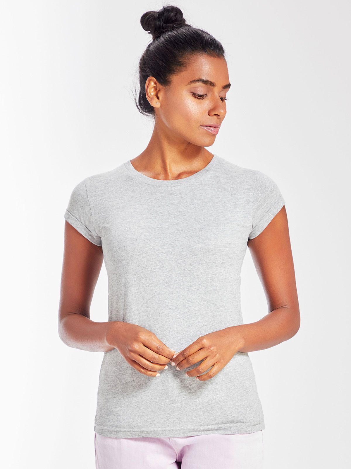 Damen-T-Shirt mit hochgekrempelten Ärmeln